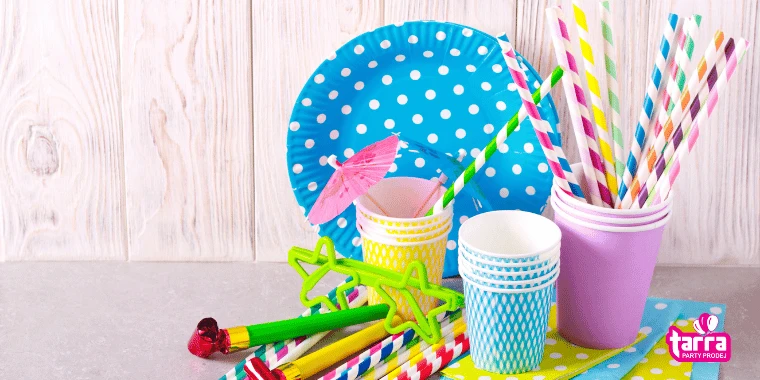 Jaké papírové talíře vybrat podle jídla: jednoduchý průvodce